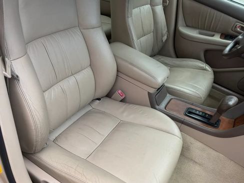 Used 2000 Lexus ES 330 FWD image 19