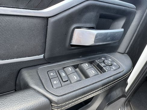 Used 2025 RAM 2500 Big Horn AWD/4WD image 12