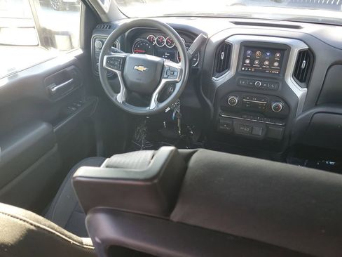 Used 2023 Chevrolet Silverado 2500 Custom w/ Custom Value Package image 12