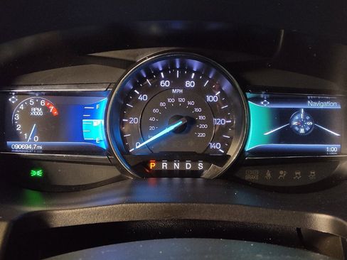 Used 2019 Ford Explorer Limited w/ Class III Trailer Tow Package image 23