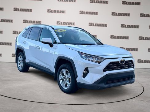 Used 2021 Toyota RAV4 XLE image 7
