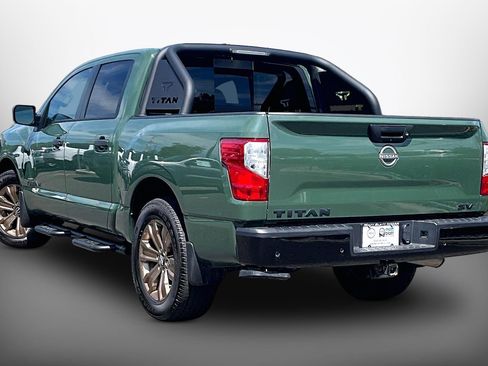 Certified 2024 Nissan Titan SV w/ SV Bronze Edition Package RWD image 11