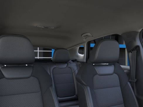 New 2026 Chevrolet Trax LT w/ Driver Confidence Package FWD image 24