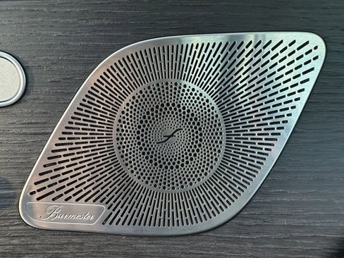 Certified 2022 Mercedes-Benz GLE 350 4MATIC w/ Premium Package image 26