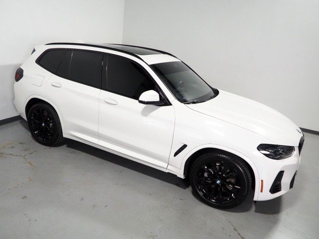 Used 2024 BMW X3 sDrive30i w/ M Sport Package w/ M Sport Package RWD image 12