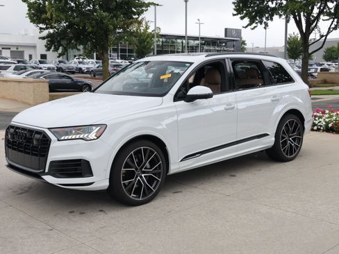Used 2023 Audi Q7 3.0T Prestige AWD/4WD image 5