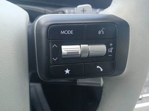 Used 2024 Hyundai Santa Fe SEL image 23