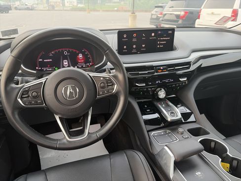 Used 2023 Acura MDX SH-AWD w/ Technology Package image 7