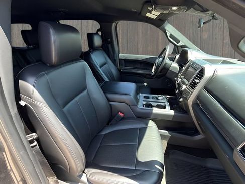 Used 2019 Ford Expedition XLT w/ Equipment Group 202A RWD image 11