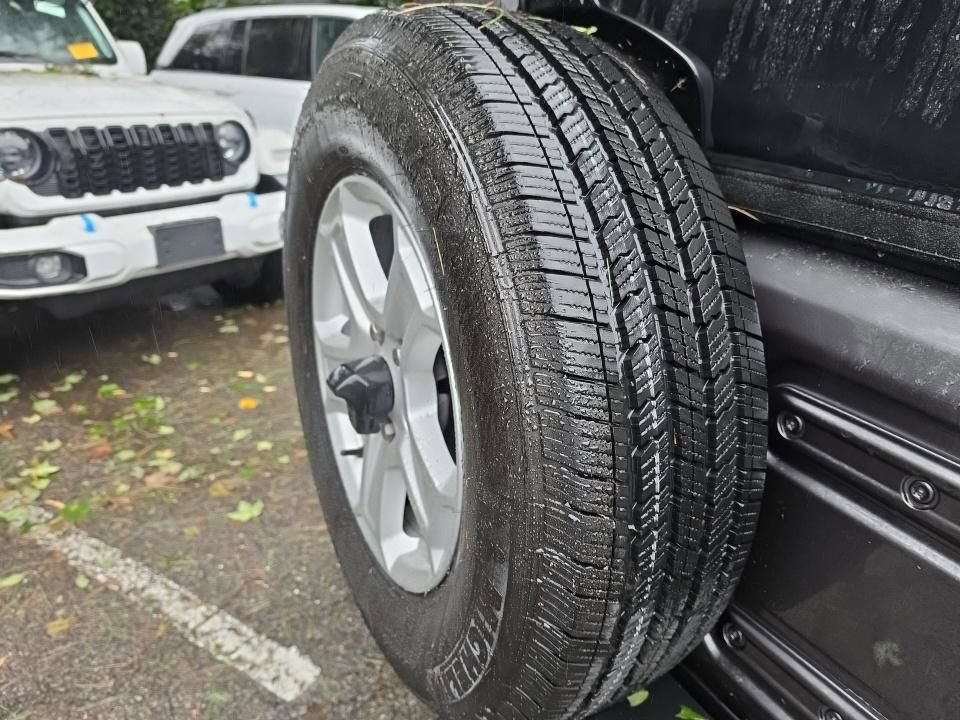 Used 2021 Jeep Wrangler Unlimited Sport AWD/4WD image 14