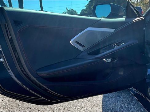 Used 2020 Chevrolet Corvette Stingray Premium Cpe w/ 3LT Preferred Equipment Group image 21