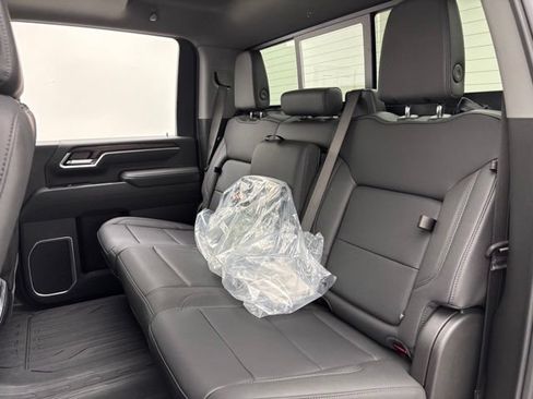 New 2026 GMC Sierra 2500 SLT w/ SLT Premium Package AWD/4WD image 42