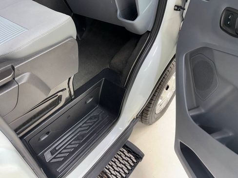 Used 2019 Ford Transit 350 XLT RWD image 34