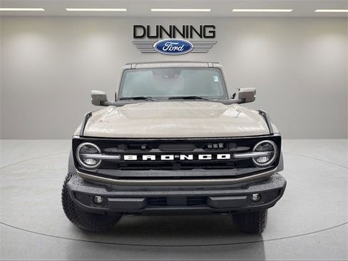 New 2025 Ford Bronco Outer Banks w/ Sasquatch Package image 5