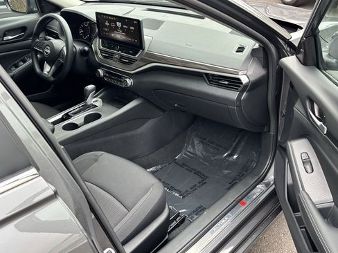 New 2025 Nissan Altima 2.5 SV w/ SV Special Edition Package image 23