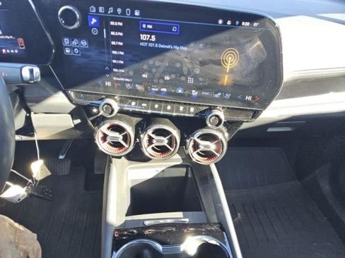 Used 2025 Chevrolet Blazer EV RS image 12