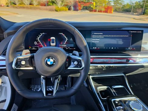 Used 2025 BMW 740i xDrive image 12