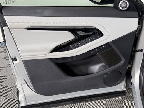 Used 2020 Land Rover Range Rover Evoque First Edition image 12