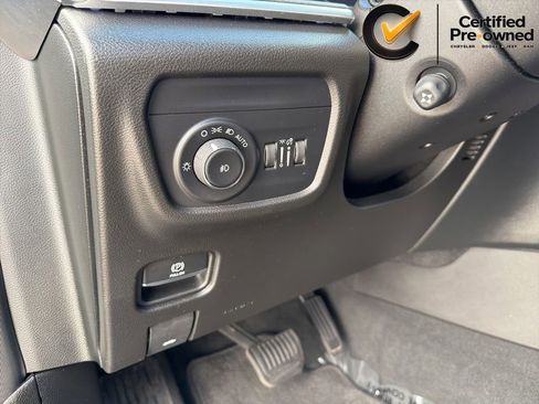 Certified 2022 Jeep Grand Cherokee Overland AWD/4WD image 50