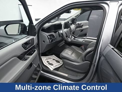 Used 2021 Lincoln Navigator Reserve image 19