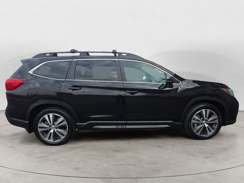 Used 2022 Subaru Ascent Limited w/ Technology Package image 6