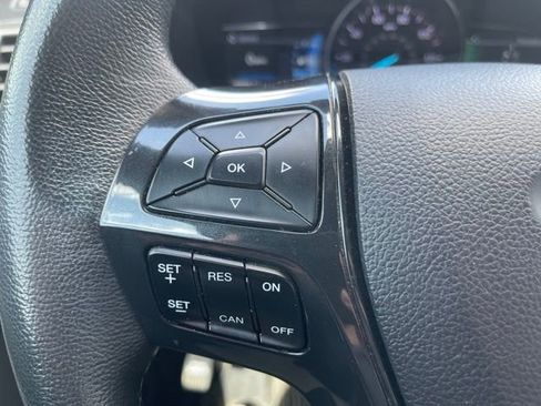 Used 2019 Ford Explorer XLT w/ Equipment Group 202A FWD image 20