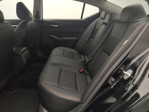 Used 2024 Nissan Altima 2.5 SR FWD image 18