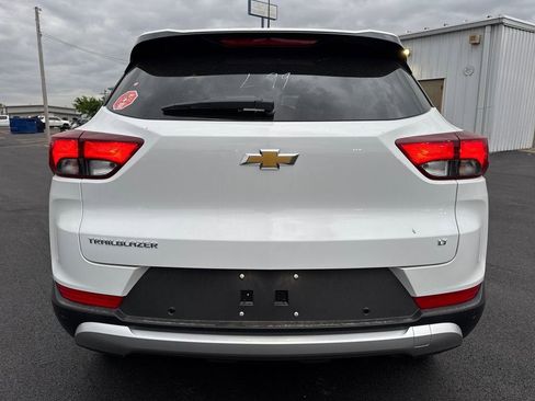 New 2026 Chevrolet TrailBlazer LT w/ LT Cold Weather Package FWD image 5