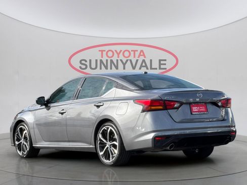 Used 2024 Nissan Altima 2.5 SR image 7