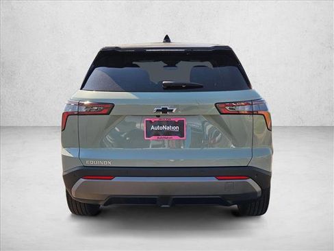 New 2026 Chevrolet Equinox LT image 8