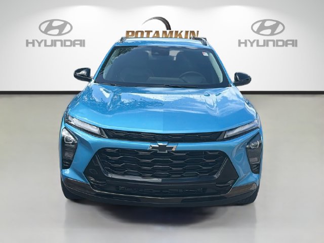 Used 2025 Chevrolet Trax ACTIV w/ Driver Confidence Package FWD image 2