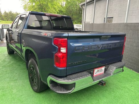 Used 2021 Chevrolet Silverado 1500 LT w/ LPO, Dark Essentials Package AWD/4WD image 7