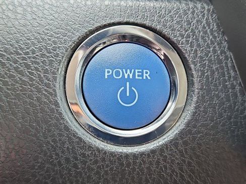 Used 2021 Toyota Camry SE image 16