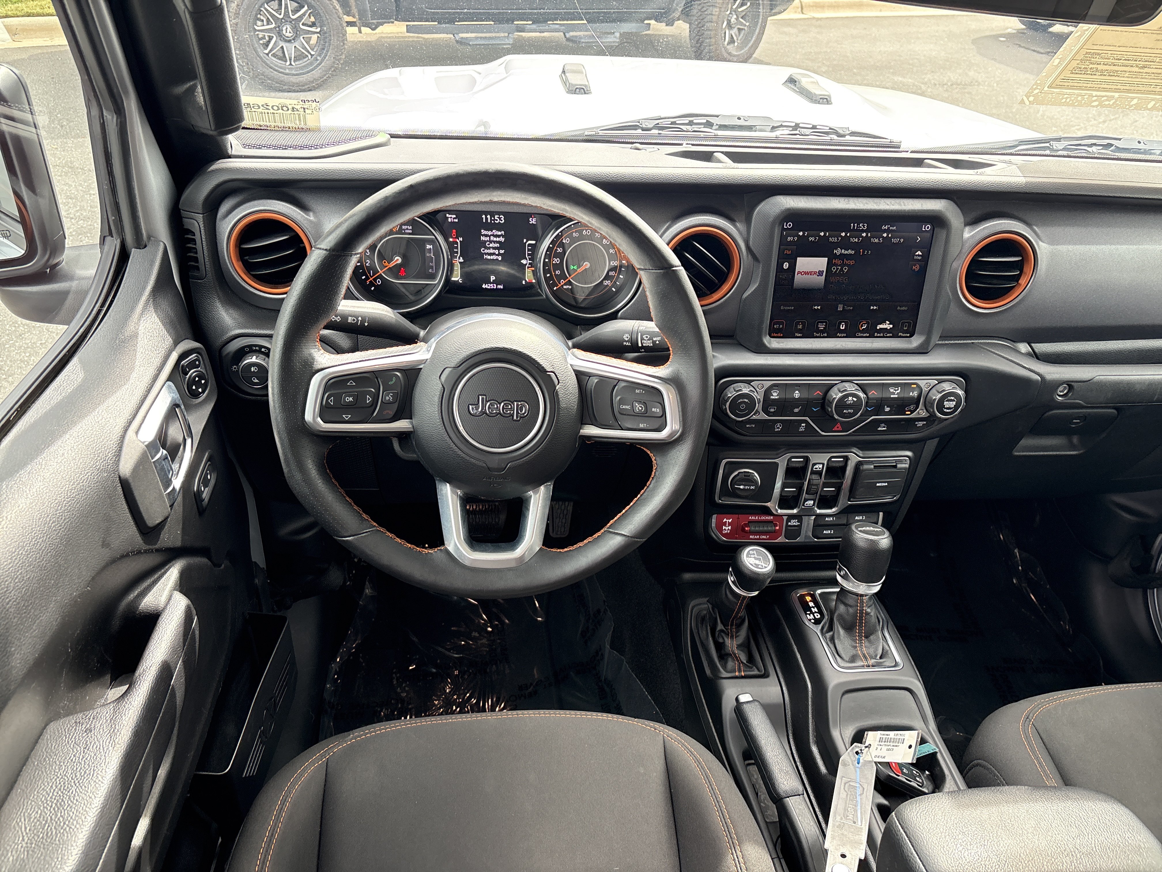 Used 2023 Jeep Gladiator Mojave w/ Cold Weather Group AWD/4WD image 18