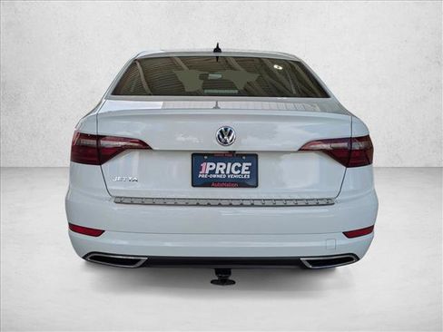 Used 2021 Volkswagen Jetta R-Line w/ R-Line Cold Weather Package FWD image 7