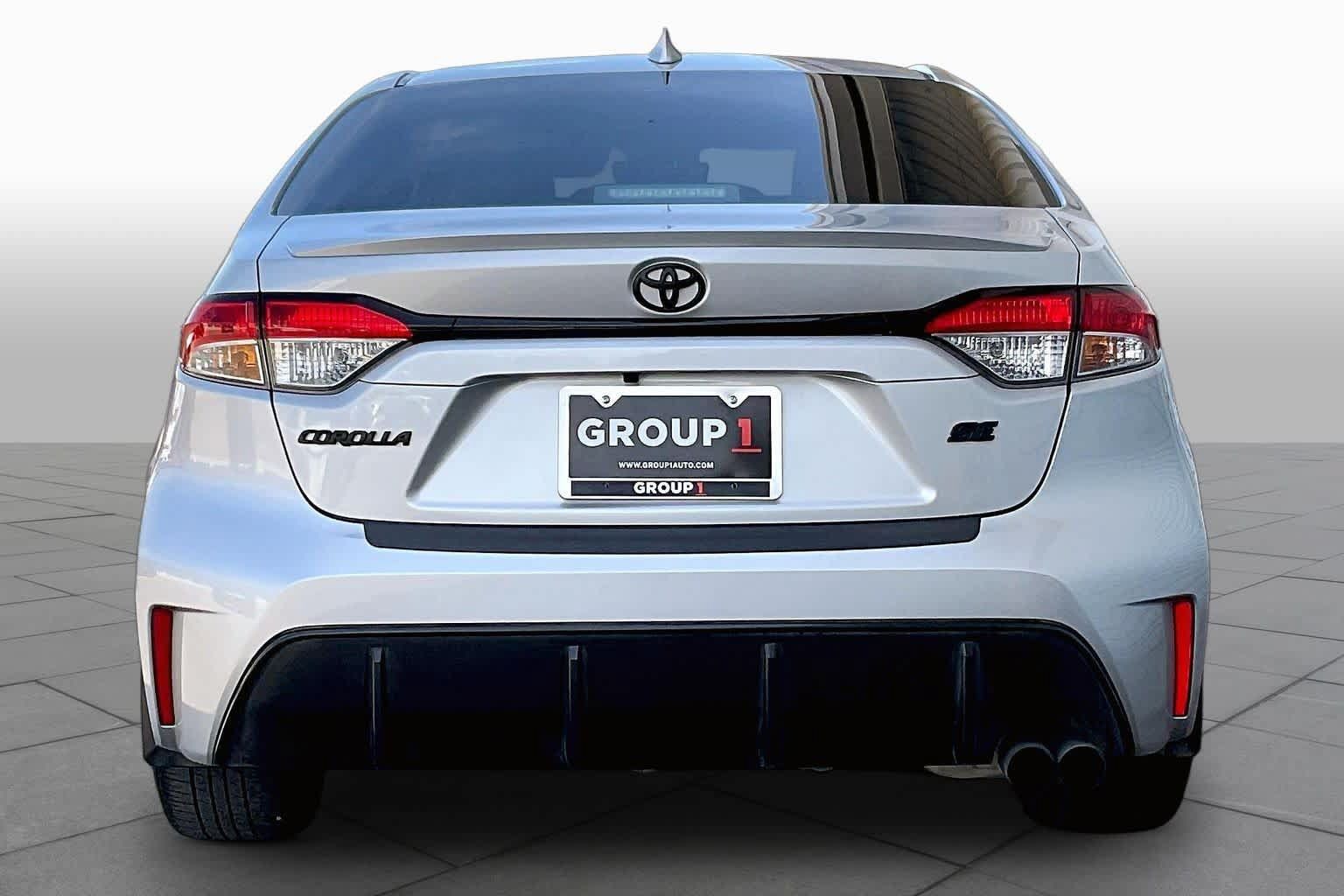 Used 2025 Toyota Corolla SE FWD image 5