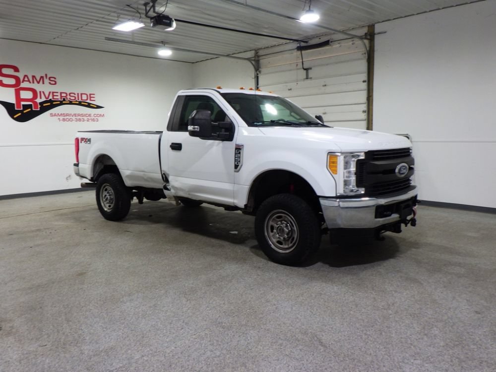 Used 2017 Ford F250 XL w/ Power Equipment Group AWD/4WD image 5