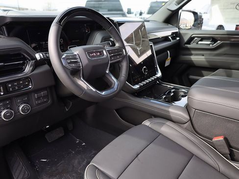 New 2026 GMC Yukon XL Elevation image 12