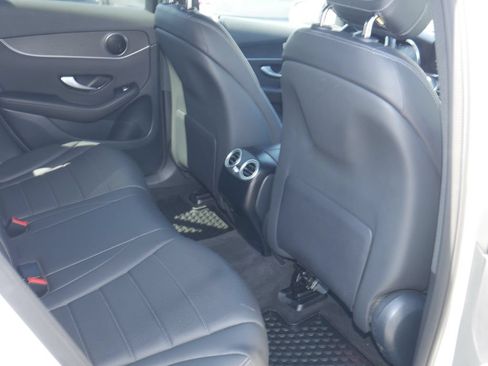 Used 2022 Mercedes-Benz GLC 300 4MATIC image 29