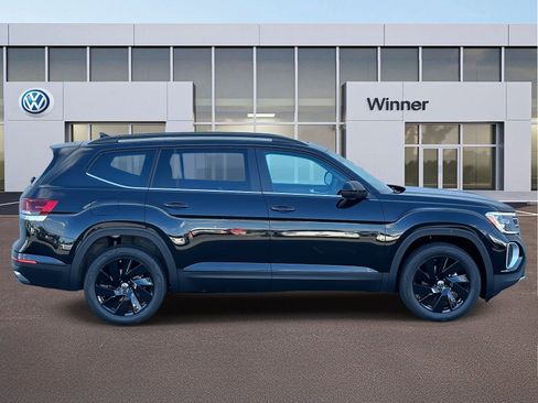 New 2026 Volkswagen Atlas SE image 6