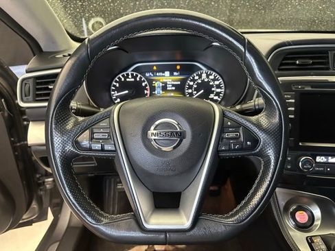 Used 2022 Nissan Maxima SV w/ Floor Mat Group FWD image 23