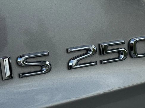 Used 2015 Lexus IS 250 RWD image 40