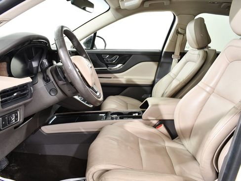 Used 2022 Lincoln Corsair Grand Touring w/ Elements Technology Bundle image 6