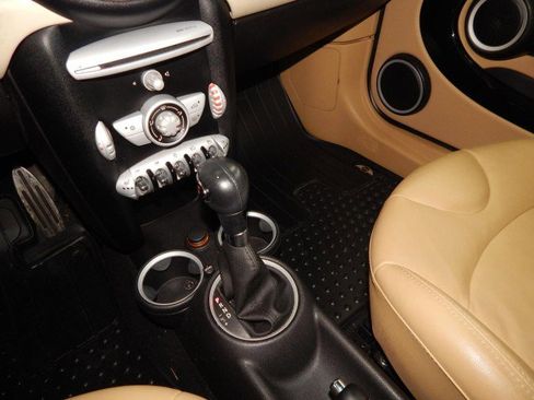 Used 2010 MINI Cooper S image 25