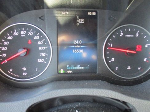 Used 2024 Mercedes-Benz Sprinter 2500 image 13