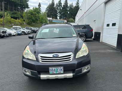 Used 2011 Subaru Outback 2.5i Limited w/ PWR Moonroof Pkg