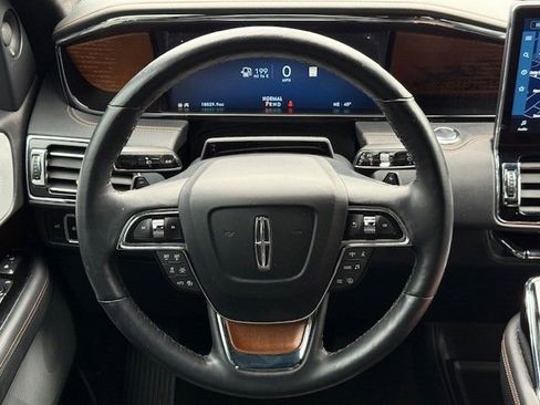 Used 2024 Lincoln Navigator Black Label AWD/4WD image 33