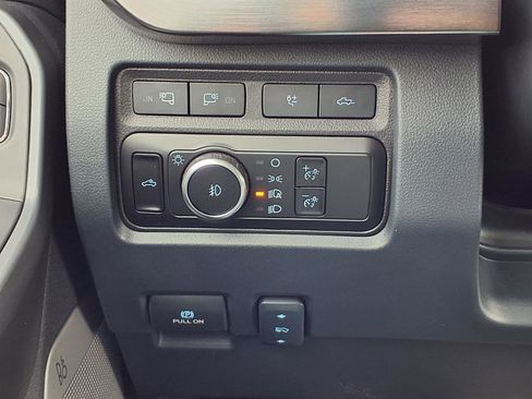 Used 2024 Ford F250 Lariat w/ Sport Appearance Package image 20