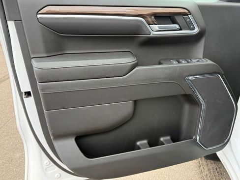 Used 2023 Chevrolet Silverado 1500 RST image 7