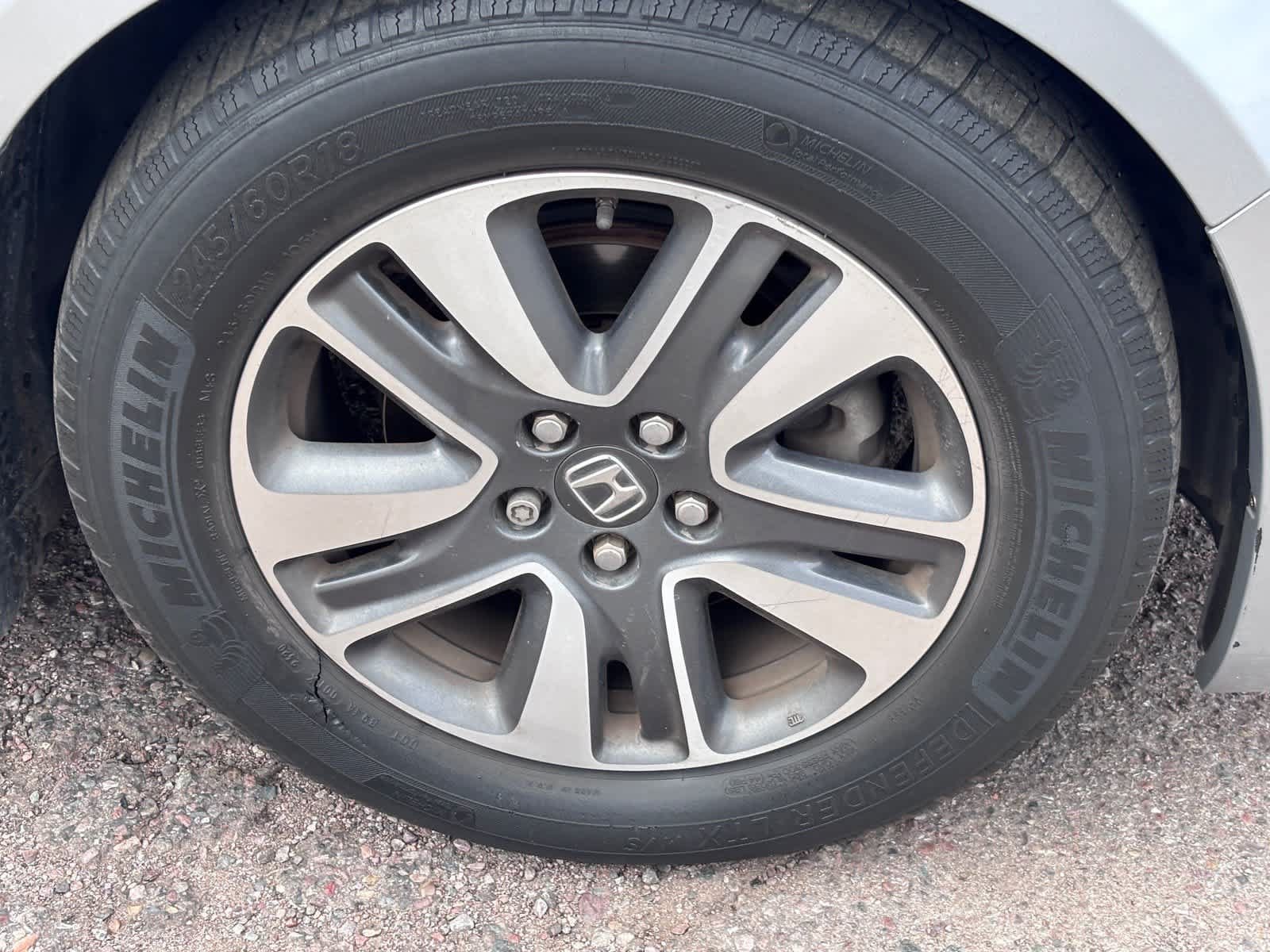 Used 2016 Honda Odyssey Touring Elite image 8